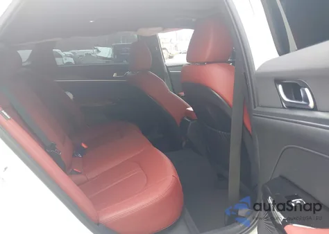 2025 Kia K5 Gt-Line z USA, uszkodzony, nr VIN KNAG64J72S5357554